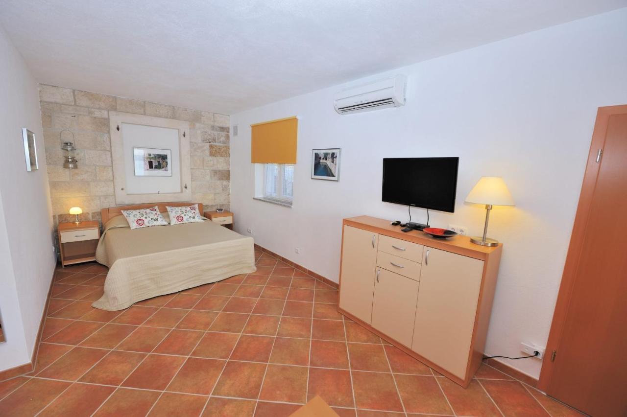 Nautilus-Bay Apartments - Seaview Apartments 210, 211 - Villa Gorma Zavala Esterno foto
